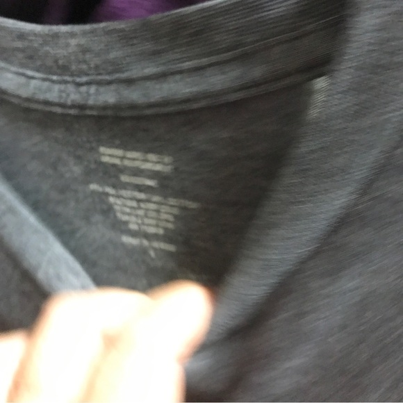 Captain Morgan red blue graphic gray short sleeve t-shirt size small - Picture 8 of 8